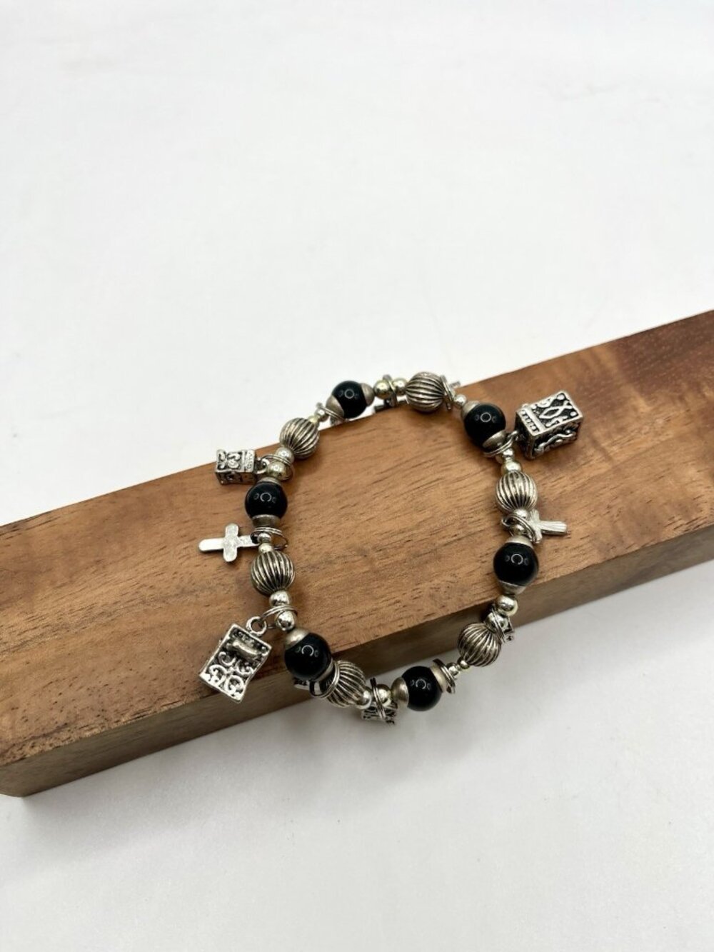 VTG Christian Charm Stretch Bracelet Silver Tone Cross Bible Religious Glass